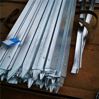 熱鍍鋅扁鋼的特點(diǎn)和用途是什么？